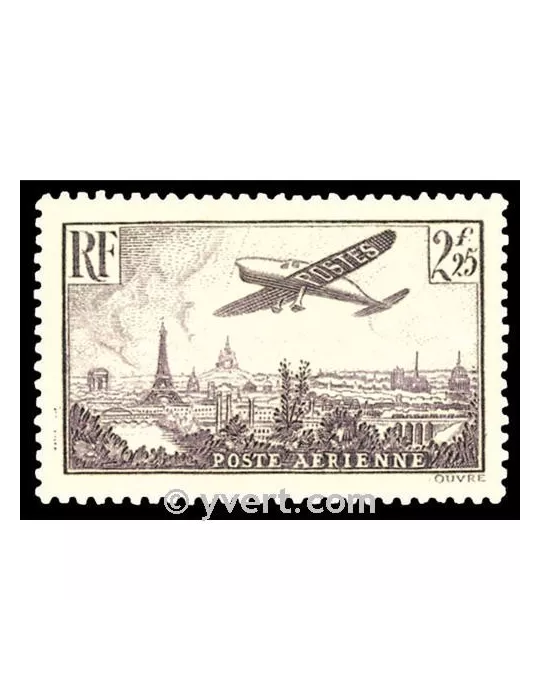 n° 10 - Timbre France Poste aérienne