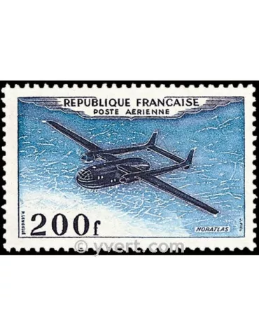 n° 31 - Timbre France Poste aérienne