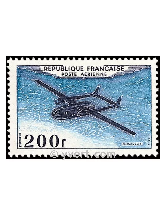n° 31 - Timbre France Poste aérienne