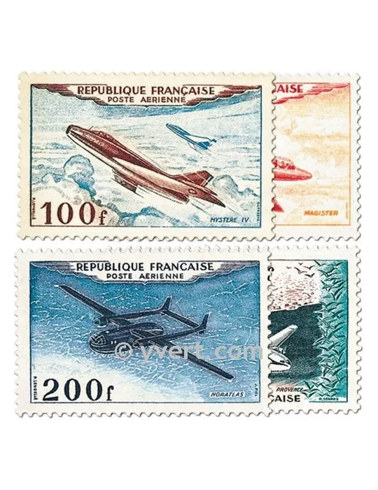 n° 30/33 - Timbre France Poste aérienne