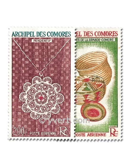 n° 8/9 - Timbre Comores Poste aérienne