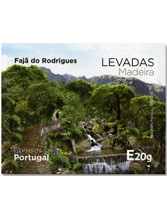 n° 386/390 - Timbre MADERE Poste