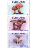 n° 3300/3302 - Timbre SURINAM Poste