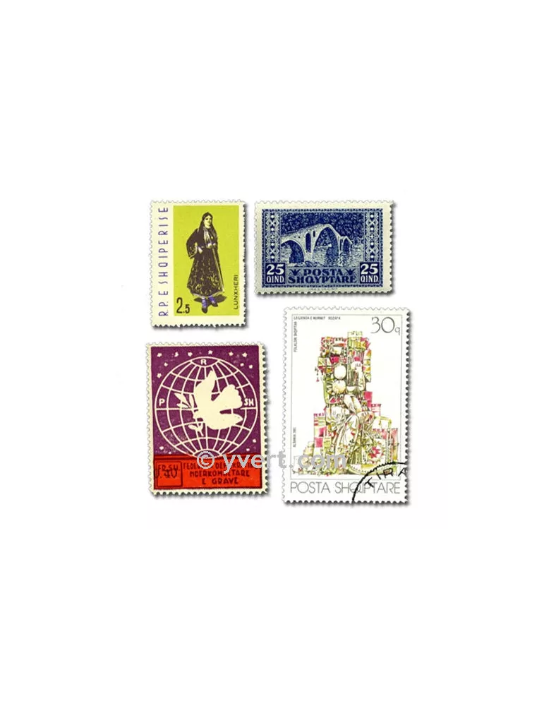ALBANIE : pochette de 100 timbres (Oblitérés)
