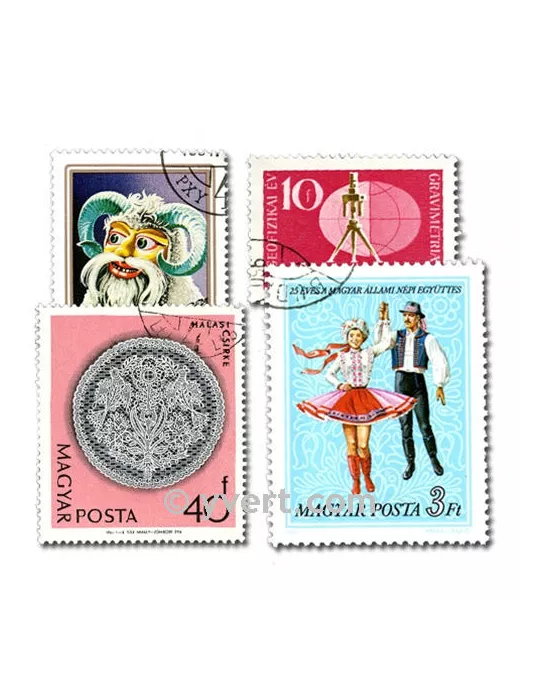 HONGRIE : pochette de 1000 timbres (Oblitérés)