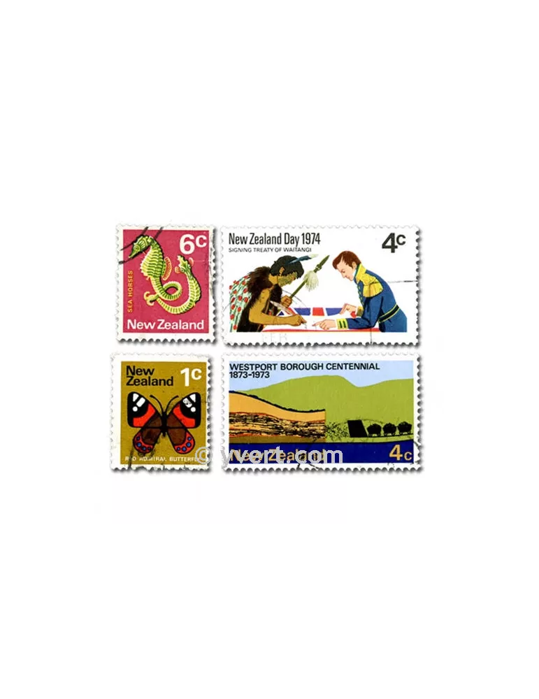 NOUVELLE ZELANDE : pochette de 100 timbres (Oblitérés)