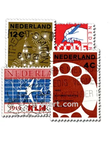 PAYS BAS : pochette de 100 timbres (Oblitérés)